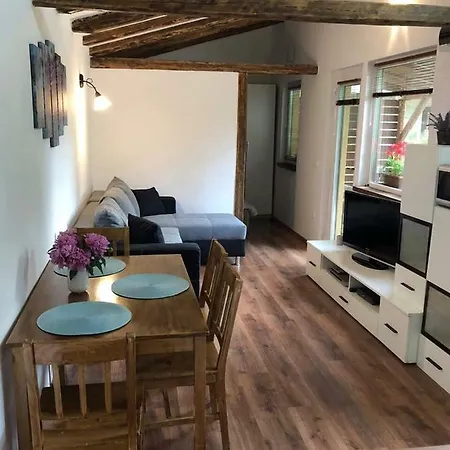 Apartamento Tulipán-apartman *